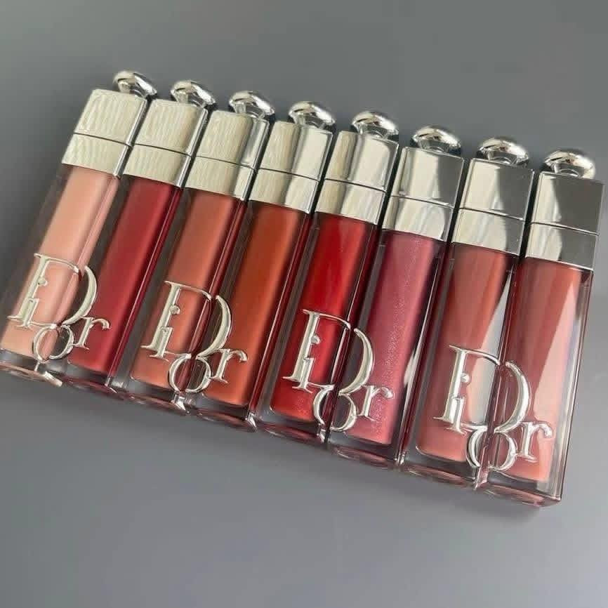 ⁨ 💎 فخامة ديور بلمسة واحدة توفرت هي الألوان
✨ لمعان راقي يبرز جمال الشفاه فوراً
💋 يعطي امتلاء ناعم ومظهر صحي
💧 تركيبة مرطّبة، خفيفة، بدون لزوجة
🌸 مناسب لوحده أو فوق الروج

🗣 كلوس ديور… لأن التفاصيل الصغيرة تصنع الفخامة
‏
#اكسبلور
#مشاهدات
#العراق
#اكسبلور_فولو


**إذا كنت صاحب هذا الإعلان وتريد حذفه لأي سبب، رجاءا أرسل رسالة إلى الدعم الفني**