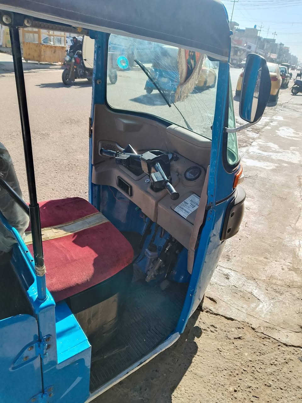 سلام عليكم تكتك البيع تكتك نضيفه حلوه مرتبه 
بيه بس بستم بدل اوراق وكيله شاكر تخم تاير جديد 
كهربائيات شغاله الحديد بس بارد بلغد زغير موديل 20/22
مكان ميسان مغربه تصال عله الرقم ما اجاوب خاص 
ورجانه مو شراي لا يكسر بحلال العالم ولشراي خادم اله 
***********
