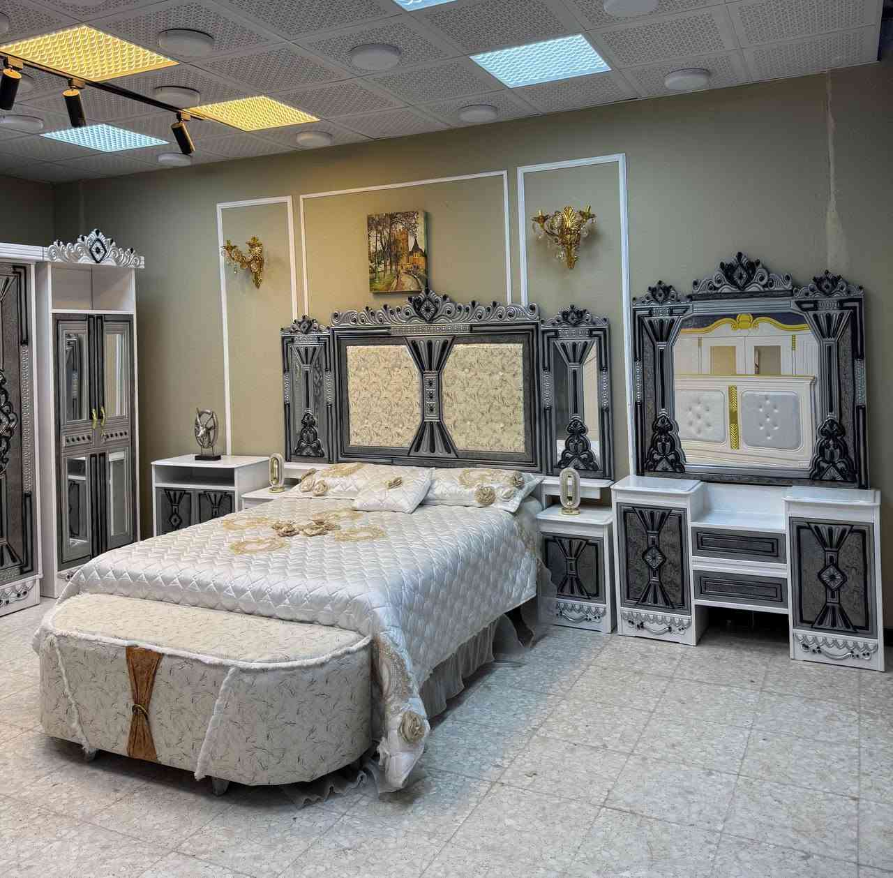حصرياً الموديل الجديد
السعر مليون دينار فقط 😍

غرفه نجاره قتصاديه 🛌

متكونه من 9 قطع مميزه 

الكنتور ارتفاع 240 طول 320 

مع الزاويه مجموع الطول 4 امتار 

السمك الخارجي للغرفه 5 ملم انديف

والسمك الداخلي 3 ملم معاكس ابيض

سعر الشازلون الخزان 75 الف 

سعر الشازلون المقعد 50 الف 

متوفر توصيل وشد داخل بغداد 😊

متوفر توصيل وشد لكافة محافضات العراق 🇮🇶


**إذا كنت صاحب هذا الإعلان وتريد حذفه لأي سبب، رجاءا أرسل رسالة إلى الدعم الفني**