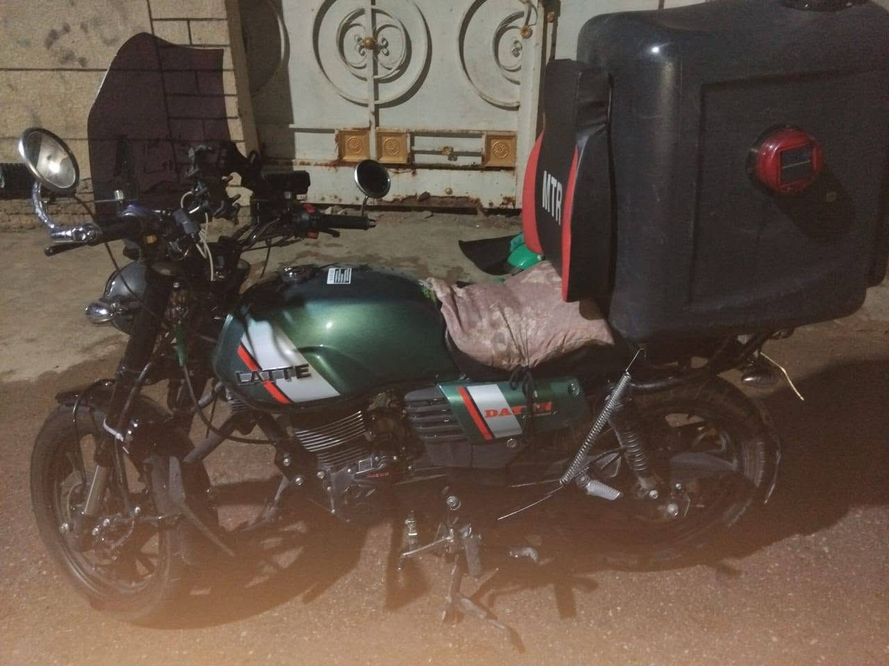 ي دايوان لايتي نضيفه بمعنه لكلمه مابيهه كل نقص ماشيه 13 حقيقي رقم اربيل مراوس بدايوان جبلي سكنر واذا بيع سعرهه مليونين و750 مكاني بغداد *********** مكلف بلنشر
