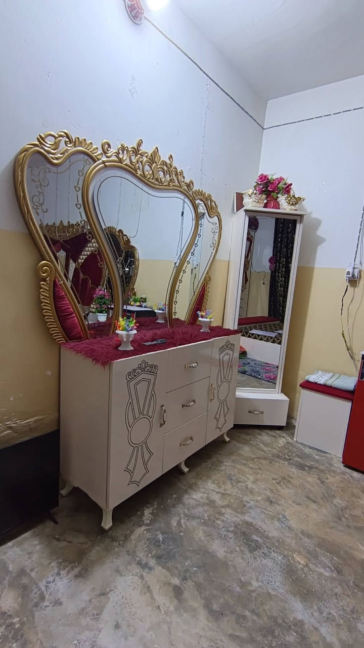 السلام عليكم غرفه تركيه للبيع
مكلف بالنشر للتواصل *********** 
مكانها ناحية المحمدي
