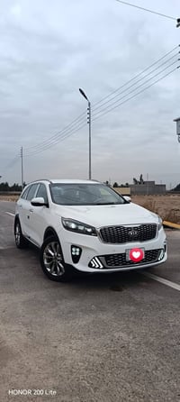 سورنتو 2020 خليجي رقم انكليزي بأسمي  مكفوله كفالة عامة من جميع النواحي...