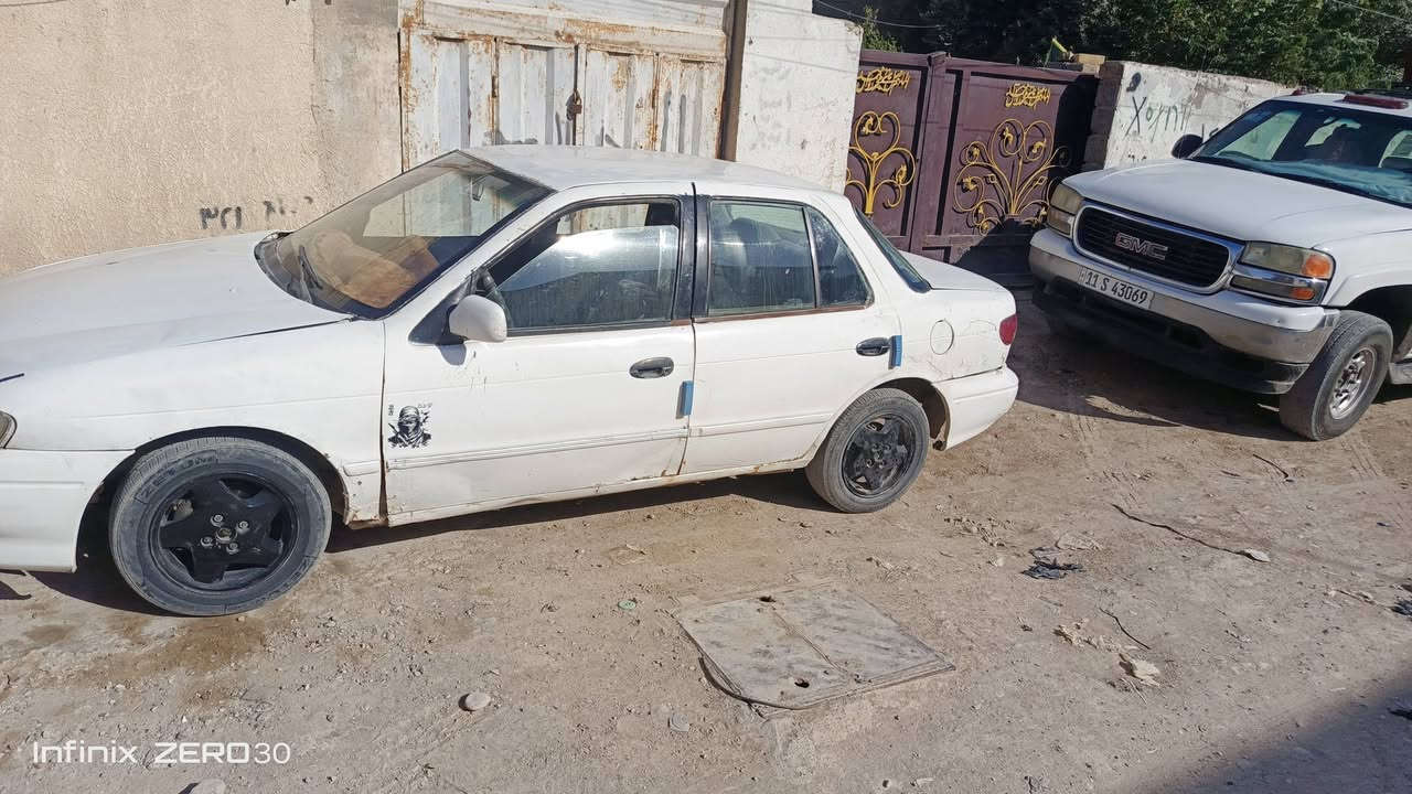 سلام عليكم سياره سيفيه البيع مكينه وكير وحداديه جديده سياره موديل 1994 سياره حائز ثالث نطيك مكاتبه او وكاله عامه  سياره على كد حال  لي ماتعجبه خلي يعبر منشور  فدوه روحله مكان كوت *********** سعر 18وبيه مجال وترهم مراوس
