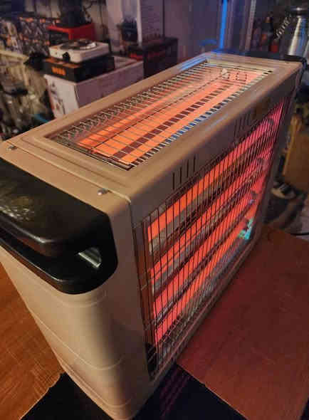 🔴صوبة 6 شمعات  كبيرة بسعر 35 ألف 🔴 
عرض مميز بلااااااش خدمة التوصيل على الرقم ***********  عنواننا قرب سدة الكوت مقابل مول سير وليم مرحبا بالعوائل الكرام
