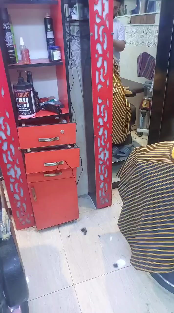 غراض حلاقه للبيع ***********
