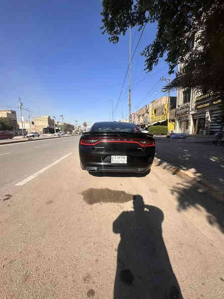 السلام عليكم 
دوج جارجر 2015 وارد كندي بدون يرباك 
بدون حادث لون اسود 
بيه ٣ قطع اثر شخط 
بل عراق بدون معجون 
بس صبغ
السياره مكفول من اليرباك ومن الدواخل 
مواصفات sxt
مكينه ٦ سلندر 360 مكفول
كير ٨ نمر مكفول 
عليه كت srt دعاميه ودوسات
ويل عشرين رياضي
شاشه جبيره 
بصمه 
حساسات خلفيه
تحكم ستيرن
كشن كهرباء
سياره استخدام شخصي 
السعر 170 او بيه مجال للشراي 
مكانه الدوره شارع ٦٠ غير متواجد على الفيس 
***********
