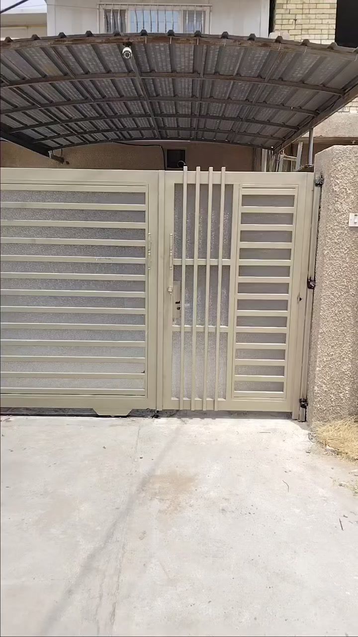 تنفيذ باب خارجي في منطقه حي الجهاد 📌📌👍👍
قياس الباب 2×3
حديد تركي 2ملم حسب طلب الزبون 
معمل المهندسين 👍👍
لكافه اعمال الحداده 
العنوان 📌 👍 
بغداد .. شيخ عمر .. الشارع الاول 
للاستفسار مراسله الصفحه او اتصل على الرقم ***********
