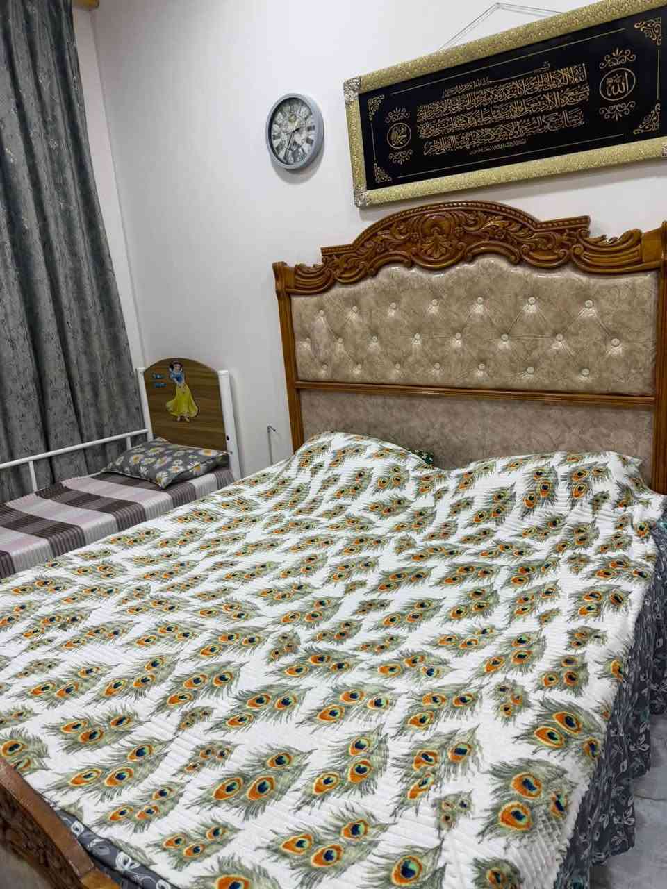 السلام عليكم غرفة نوم للبيع جديده شخط مابيها
مكاني بغداد حي العامل 

للتواصل ***********
