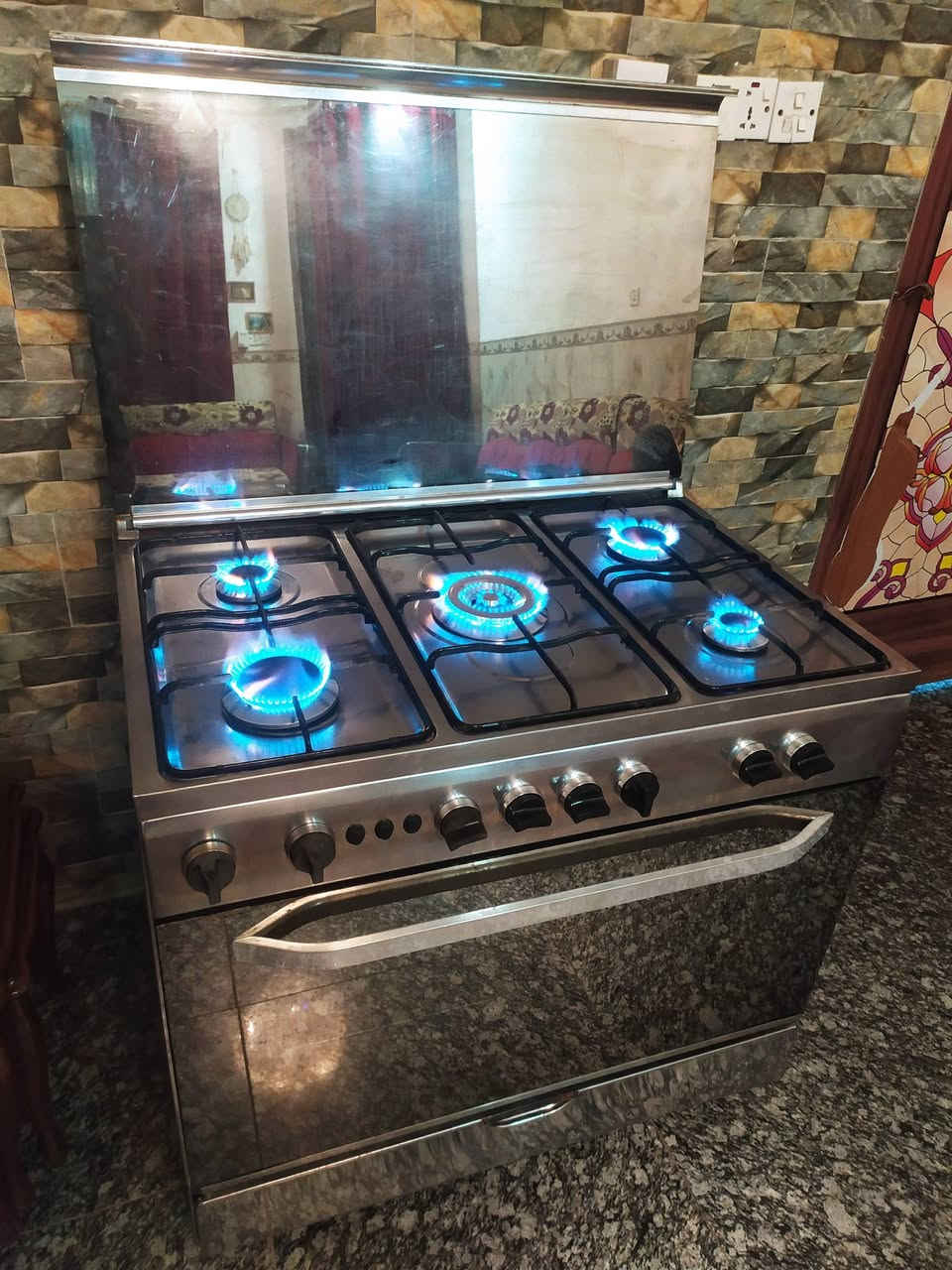 طباخ فريش مصري الاصلي نظيف جدا كله شغال عالفحص ناره زركه وقويه يوجد توصيل


**إذا كنت صاحب هذا الإعلان وتريد حذفه لأي سبب، رجاءا أرسل رسالة إلى الدعم الفني**