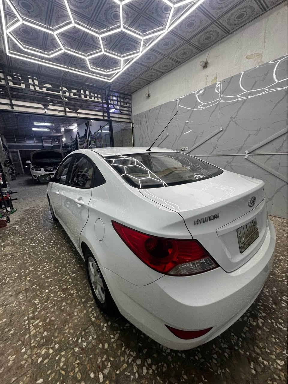 هيونداي اكسنت 2013 رقم بابل بدون حادث بملاحظات بسيطة بأحد بالجاملغ الخلفي للجهة السايق جاهزة وبدون اي نقص ماشية 156 الف حقيقي 
مكان السيارة بابل /الحلة 
الاستفسار الاتصال *********** Singapore
