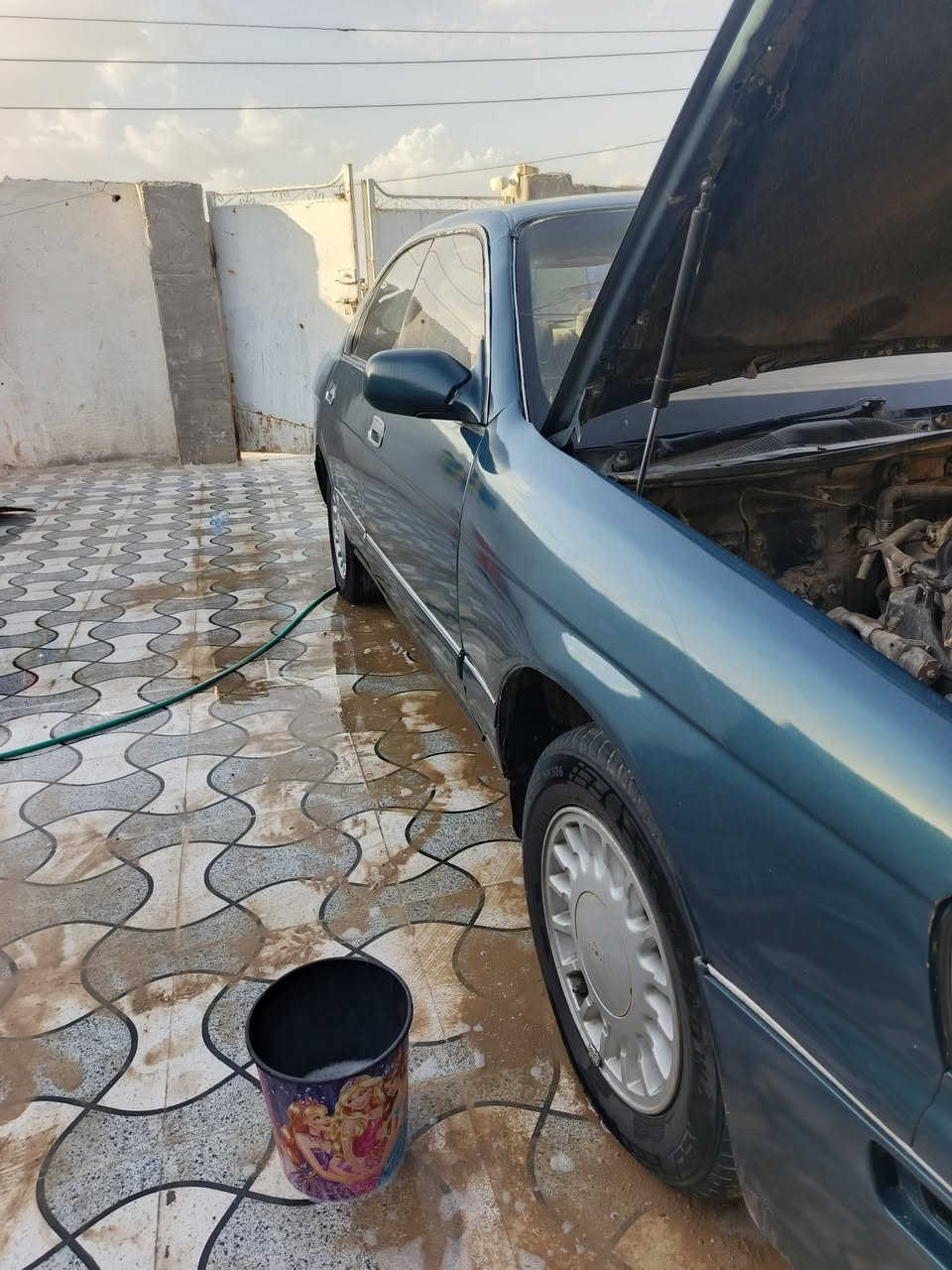 سيارة بطة موديل 92 مكينة وكير 3000 تبريد شغال تحويل ثاني سيارة باسمي رقمها نينوى ما متواجد عالفيس *********** المكان واسط الكوت السعر 40 وفيها مجال بسيط
