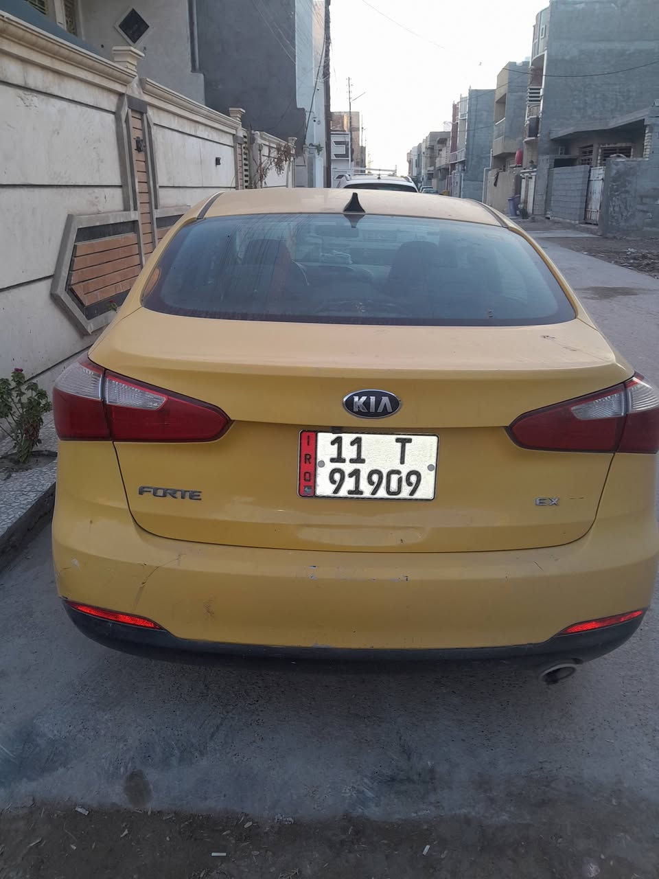 كيا فورتي ٢٠١٥ وارد أمريكي الضرر واضح بالسونار المكان بغداد  السعر ١٠٨ Gti  للإستفسار الاتصال على الرقم ***********
