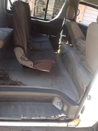 جمبي للبيع سيارة جاهزة بيهه طخات بسيطه سعر١٣٠رقم انكليزي مكاني بغدادال...