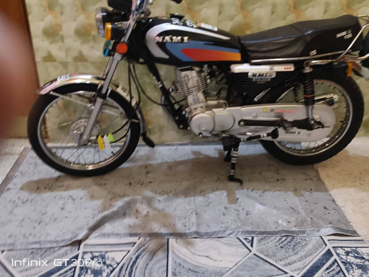 سلام عليكم دراجه نامه شلامجه اصلي مو تعمير اصلي اوراق اصولي 7اوراق موديل 23مامفتوح برغي بيها دراجه كامله مكاني ناصريه مركز السعر خاص رقمي***********
