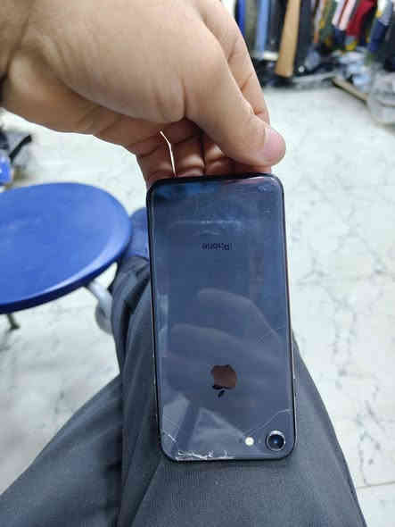 ايفون 8عادي
نور مان شرط مامفتوح 

الجهاز نضيف حيل 

بطاريه 79شرط مامبدل 

اذكره 64

العنوان موصل جانب الأيمن دواسه 

السعر 80وبي مجال بيع او مراوس.نزل شعندك 

خاص مفتوح ***********
