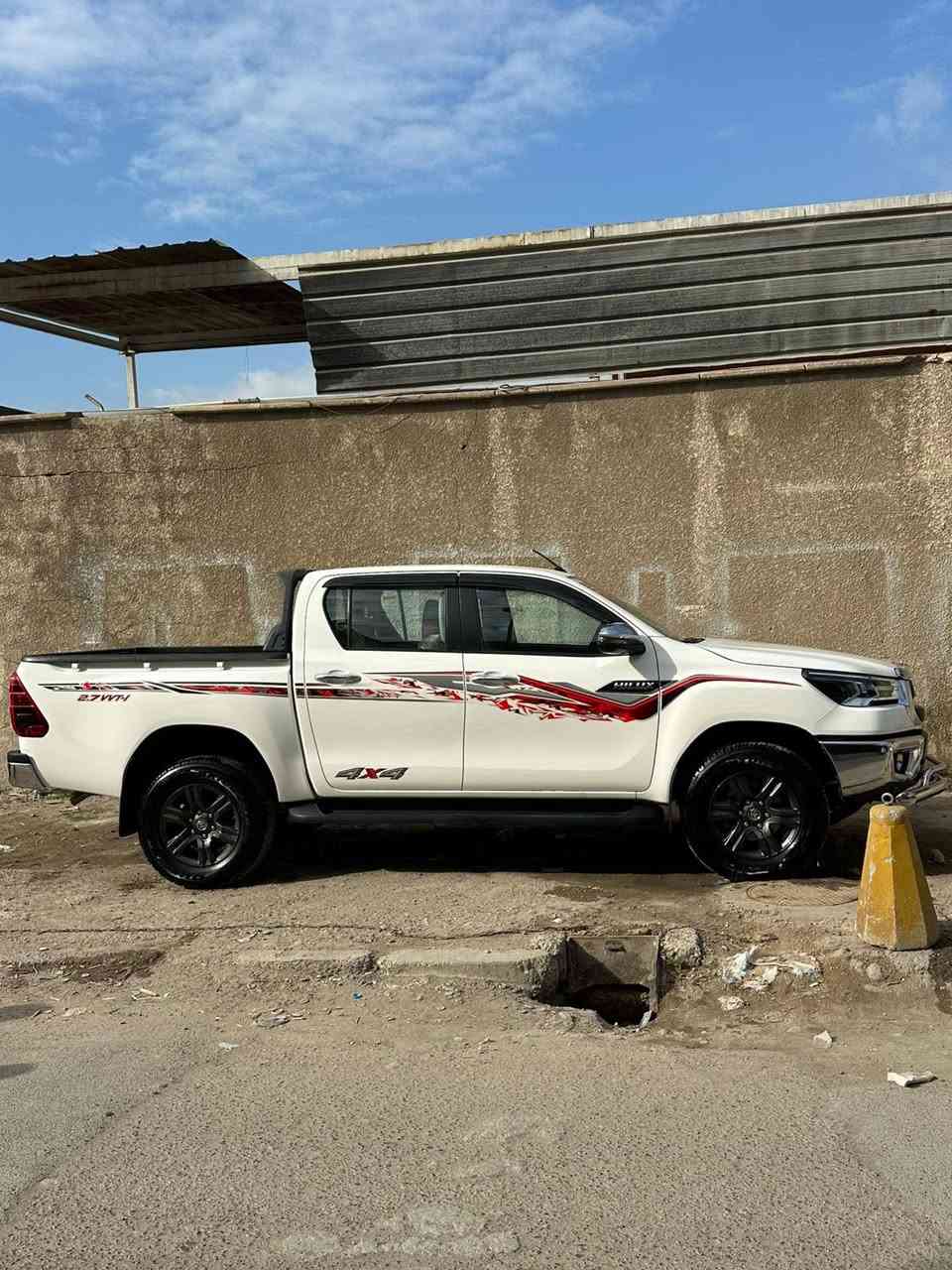 السلام عليكم بيكب هايلوكس 2024 مكفوله من كلشي سياره بحاله الوكاله بعدها داخل الضمان بعدلها تلث تبديلات دهن داخل الوكاله 
_ماشيه 10 الاف
-شحن لاسلكي
-بصمه شاشه جبيره
-كشاف بنيد
- كامره خلفيه
-دوشمه كامله ارضيه زائد كشنات جلد خياط ستيرن 
درع امامي خلفي 
-تاير جبلي 
رقم اربيل تحويل مباشر 
-السعر 36$
-*********** رقم الهاتف  غير متواجد عل نت
