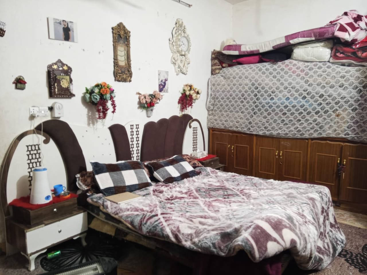 دار.  ركن.  طابقين.    للبيع.   100 متر 

  ديوم.    مربع.  ثاني. 

ماجر.  حالين.  بيت. زين.  نص. عمر 
 سعر 65.  بي مجال 

منطقة. راقية. الذهبية.   قريبا من مدارس. والسوك.  100 متر عنها 

الاستفسار.   

***********

عقارات تكريت ليث المعماري@
