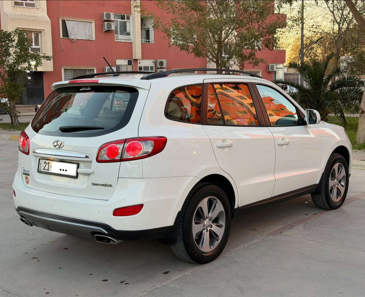 سنتافي 2012 مكينه 4 سلندر 
مكفول كفاله عامة من كلشى بشرط سونار 
محرك ممفتوح بشرط مابيه كلشى 
 7 راكب تبريد مركزي فتحه فول بس عده بصمة 
رقم السليمانيه بسمى سنوية لحد 2030 
السيارة احلى من الصور جديد جديد 
باقي التفاصيل الاتصال على 
***********
سعر 159 بي مجال قليل
