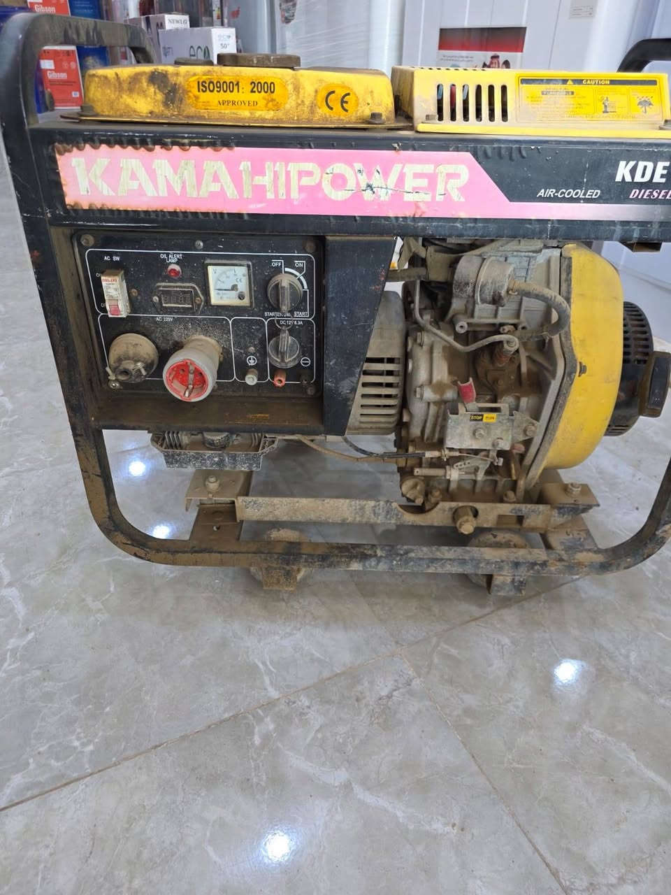 السلام عليكم مولد كاز كاما ٣٠ امبير عدد ٢ واحد مستخدم ساعتين فقط والثاني مستخدم سعر   الااثنين مليون
***********
