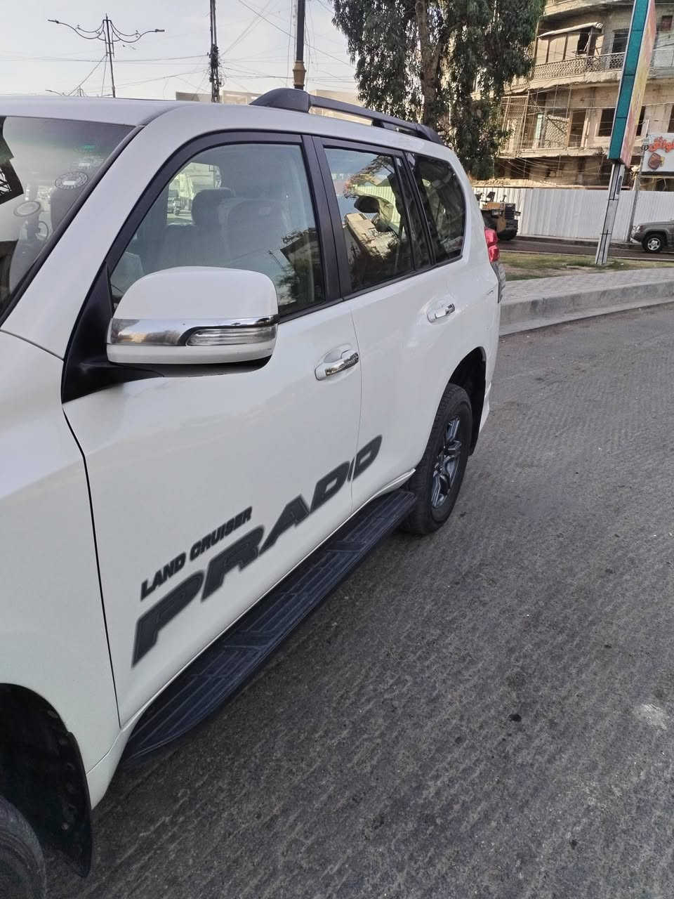 برادو موديل ٢٠١٢ محرك ٦ سلندر رقم أربيل سياره بأسمي مكفوله من الصبغ فقط الدعامات مصبوغه سياره جدا نظيفه موقعه بغداد الكرادة  ***********

