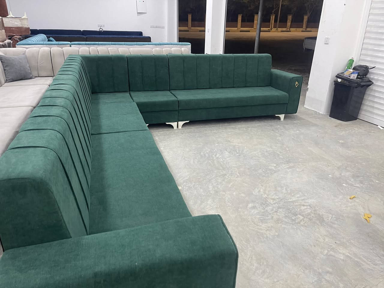 سڵاوی خوای  گەورەتان لێبێ 
ئەمتاقمە L بۆفرۆشتن 
لۆکە هیچ ئیشی نەکردوە 📦
دەسکردە زۆر توندوو تۆڵە 
ژ.م***********
