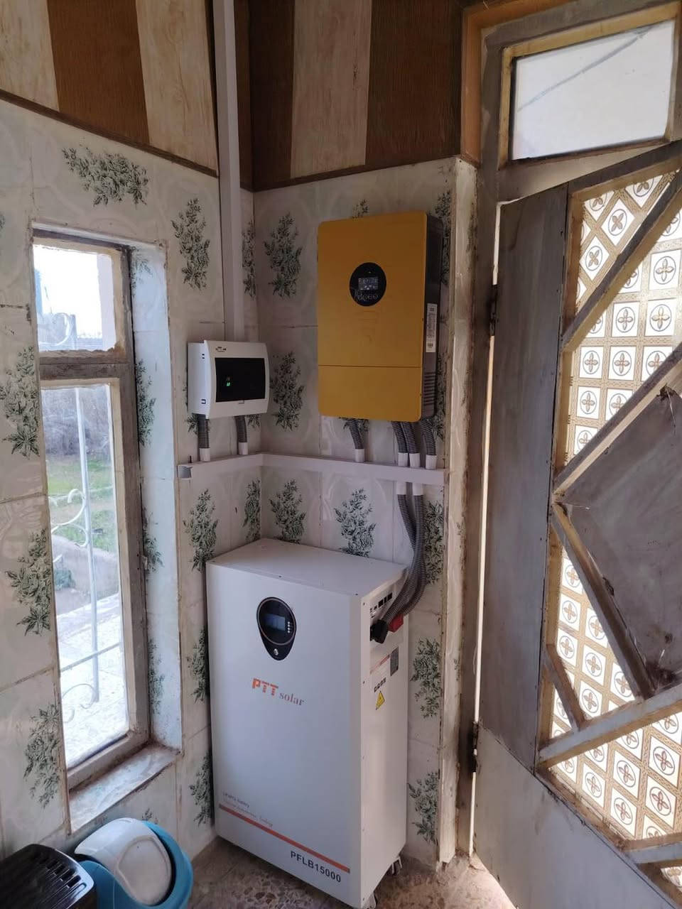 🚨 تنصيب جديد الآن 🚨

🔆 شركة المجد للطاقة الشمسية 🔆
بإدارة حذيفة البوحسيب

تم بعون الله تنصيب منظومة طاقة شمسية الآن للأخ
👤 خلف جاسم أحمد
📍 سديرة وسطى

📦 مواصفات المنظومة:
⭐ 7 ألواح هيستا عالية الكفاءة
⭐ بطارية PTT سعة 15 كيلو عدد (1) خزن طاقة قوي وثابت
⭐ إنفرتر بلو كاربون 6 كيلو واط أداء عالي وتحمل ممتاز

⚡ منظومة مصممة لتوفير كهرباء مستقرة وتشغيل الأحمال بكفاءة عالية

✅ تركيب احترافي
✅ فحص كامل قبل التشغيل
✅ ضمان حقيقي وخدمة ما بعد البيع

💰 يتوفر بيع نقداً وبالأقساط المريحة

📞 للحجز والاستفسار: ***********

شركة المجد للطاقة الشمسية — ثقة الناس… وجودة العمل 🌞💪
