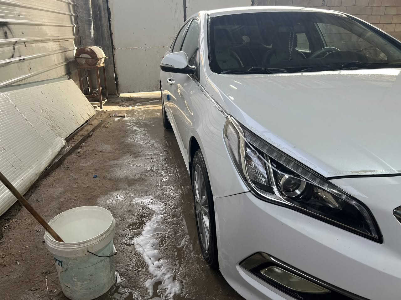 مرحبا شباب سوناتا 2015 باسمي خليجي السياره ماشيه 2600 مكينه دوش 2400 مشروع وطني ارقام بغداد تحويل بصره رقم تليفوني *********** متواجد السعر 168 
كفاله السياره
