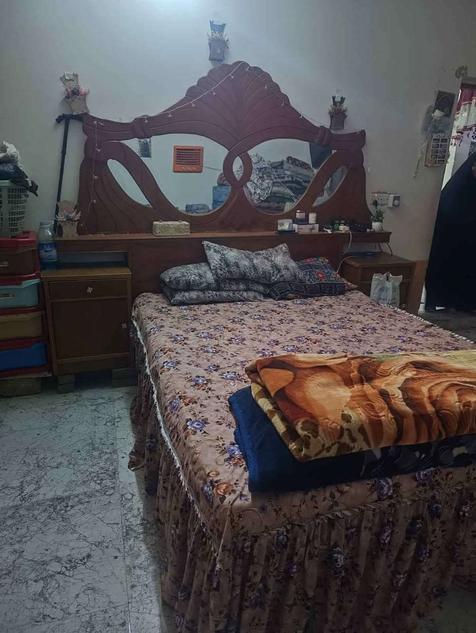 كنتور ابو ٣ مع كنتور ابو ٢ مع جربايه كلهن ٣٠٠ الف عنواني كربلاء حي عامل منطقه ثانيه رقمي ***********لمعلومات اكو توصيل Singapore
