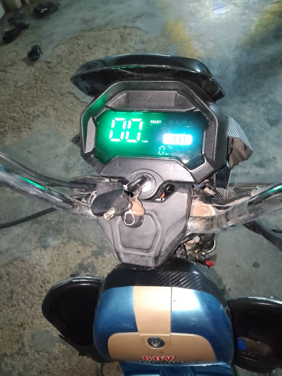 سلام عليكم عندي هذا المطور للبيع السعر 400وبي مجال بطاريات على الفحص متواجد فيسبوك الموو شراي لا يتعبني  تحياتي


**إذا كنت صاحب هذا الإعلان وتريد حذفه لأي سبب، رجاءا أرسل رسالة إلى الدعم الفني**