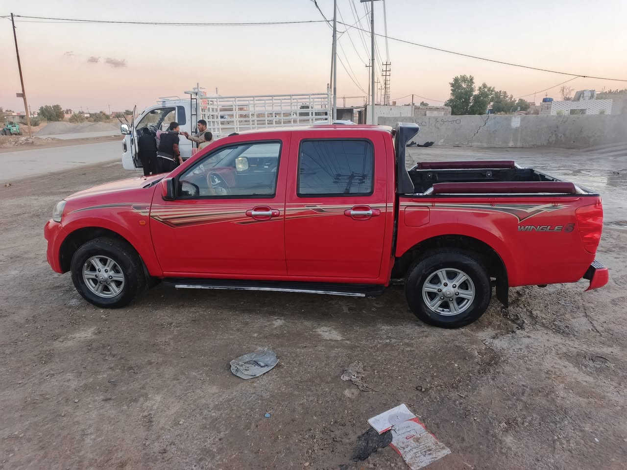 سلام عليكم
كريت 2020 كفاله عامه 
مكينه وكير وحداديه وتخم تاير كله جديد 
جاهزه من كلشي 
رقم قادسيه بسمي 
السعر 109 وبيه مجال 
مكان السياره الديوانيه قضاء الحمزه الشرقي 
‏‪***********‬‏
