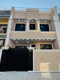 للبيع مساحة ١٠٠ متر طابقين ٣ غرف نوم السعر ١٣٧ مليون استقبال مطبخ صاله...