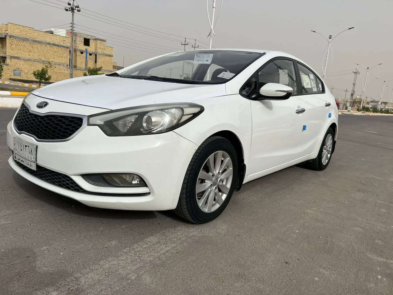 سلام عليكم
للبيع سيراتو ٢٠١٦ كفاله عامه ضربه وصبغ مواصفات تحكم ستيرن اشاره بلمرايه بلوجكتر  جاهزه السياره للخير تبريد مكينه كير مكينه ١٦٠٠ رقم ذي قار تحويل ثاني يوم  السعر١٣٣ وبيه مجال ***********
