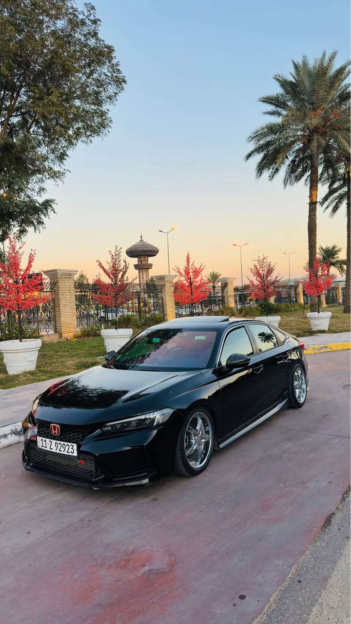 هوندا سفك 2024 تيورنك  للبيع او المراوس سياره فول الفول قطعه مميزه 
سياره عليها اضافات 
1- لويات رياضي 
2-وياله امامي سايز خلفي تو سايز 
3-مازدات وعدسه عين شيطان 
4-دركه كاربون
5-اكزوز تفصال 
6- سستم اناره داخليه 
سياره كلش حلوه ومرتبه وبالعافيه على الياخذها بيها شويه نقوصات تستقطع من سعر السياره 
مكاني بغداد الدوره 
*********** بغداد, العراق
