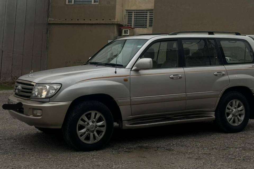 تۆیۆتا لاندکڕۆز مۆنیکا 2005 مواسەفات GXR فول 
ڕەقەم سلێمانی 
5 پارچەو نیو بۆیاخە 
لەسەر ساغی سەنەوی تازەیە
سەنەوی نوێیە 
هیچ مەسرەفێکی تێدانیە 

سـعـر : لە کۆمێنت داوابکە ڕاستەوخۆ بۆت دێت 📥 

گێر و مەکیەنەی بەشەرت 
هیچ کێشەیەکی تێدا نییە 

ژمارەی خاوەنەکەی 
***********
