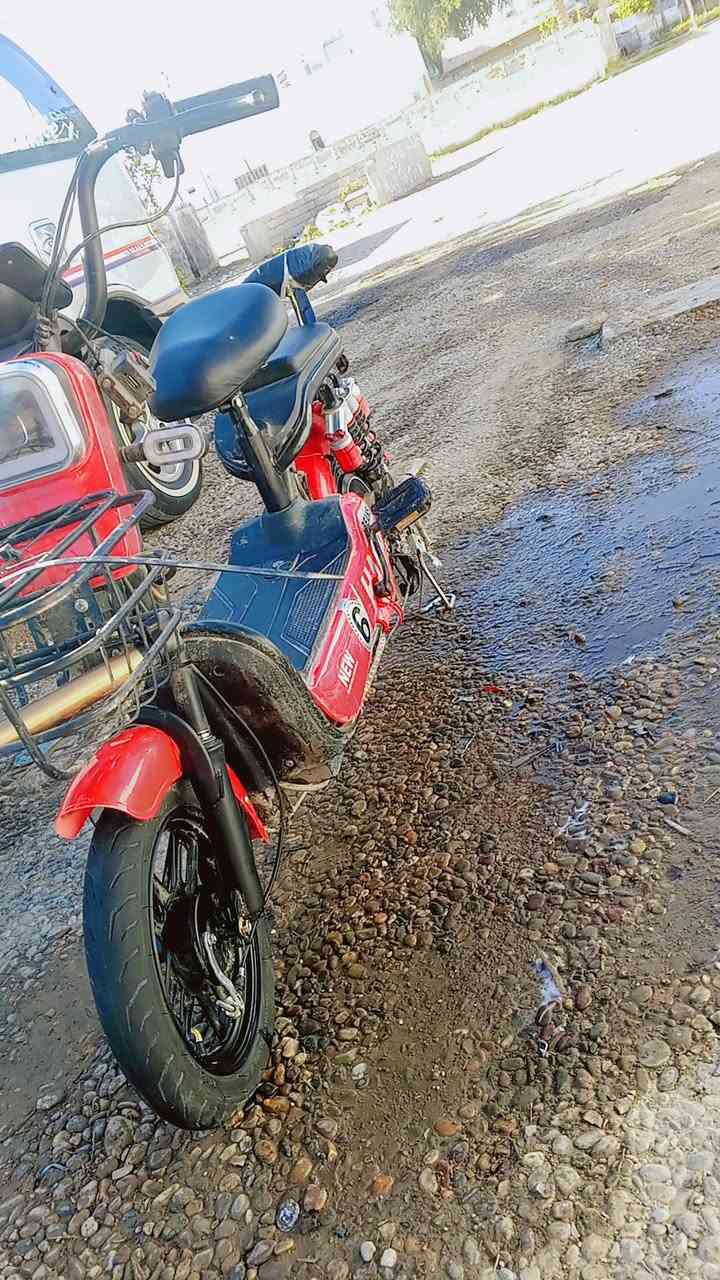 السلام عليكم درجه شحن للبيع العنوان مجمع السكني بتواصل ويه الرق***********, عبود
