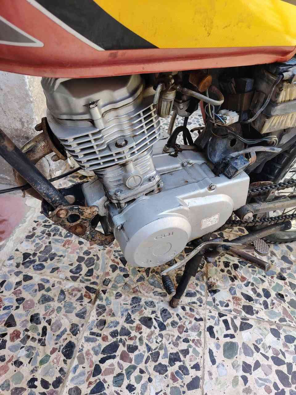 دراجة نامة باب ثاني موديل 18اوراق محرك مفتوح وكيلهة ابو رمان  ***********
