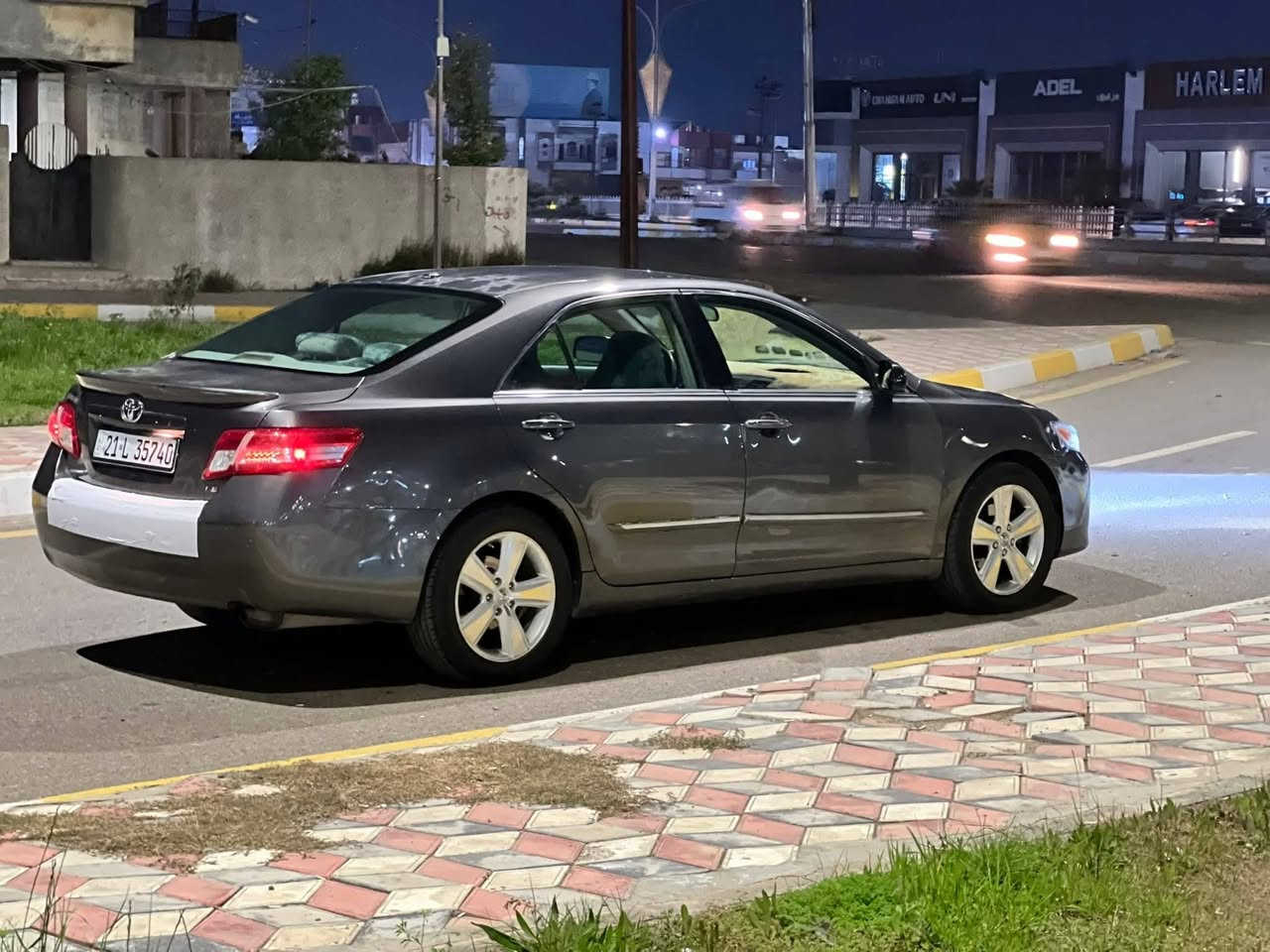 سلام عليكم كامري للبيع موديل 10كندي LE سياره قطعتين ونص صبغ بدون دواخل ماشيه 140 كير محرك مامفتوح لاصرف لابخار تبريد ابشرط تخم تاير جديد تخم ويل كروم منظومة زنون تحكم ستيرن كشن كهرباء سياره حلوه بمعنه كلامه سعره ١٠٠ بي مجال ***********
