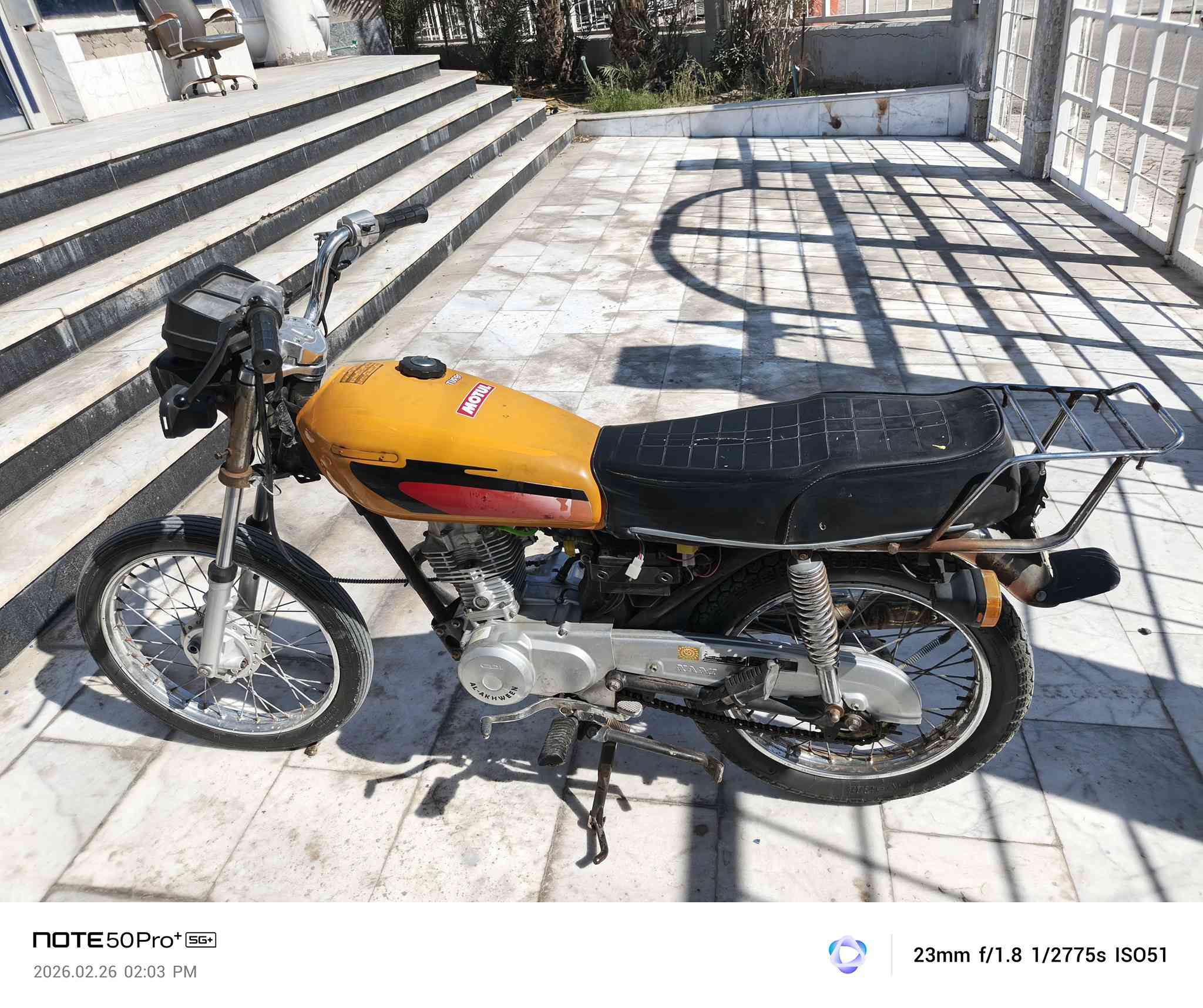 ادوات توها مجفتها بعتهي ماطايحه 550وبيها مجال الدراجه كامله وجديده***********مكاني بصره 5ميل
