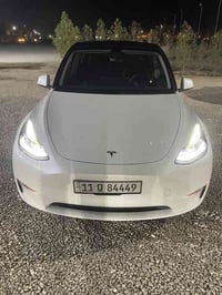 عرض للبيع  تيسلا  2023  موديل(( Y)) دبل ماطور  بطاريه بيفورمنس ماشيه 4...