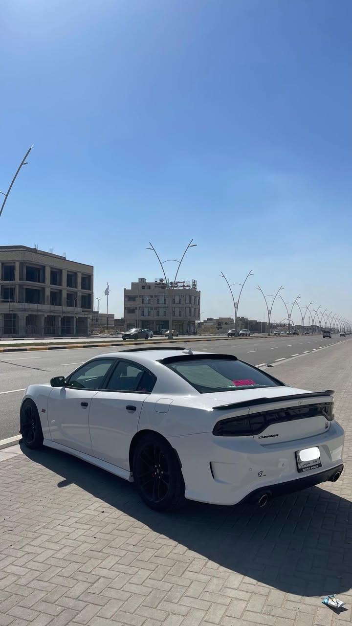 دوج جارجر سكات للبيع 
موديل 2020 لون ابيض

محرك 6400 / V8 

ماشيه 60 الف ميل 

رقم بغداد

( السياره مصروف عليها جاهزه من كل شي) 

المواصفات السياره فول واحد على واحد 

فتحه سقف

رادار امامي

تثبيت مسار

مانع تصادم 

إسترين تدفئه 

قياده ذاتيه

بصمة تشغيل + ابواب + صندوق 

 شفتات بل ستيرن 

حساس خلفي تحكمات استيرن 

ميموري خزن كرسي السائق 

سماعات ( Harman Kardon ) 

عدسات امامية LED+لد متغير جميع الالوان

رادار جانبي + نقطه عمياء بل مري 

كشنات كهرباء السائق والسكن 

كشنات كنتارا وجلد 

كشنات تدفئه وتبريد ( امامي + تدفئه خلفي

لويات ايباخ 
اويل كاج كان اصلي
فيت بم ريسنك بلكات ريسنك
دركه رياضي

***********
