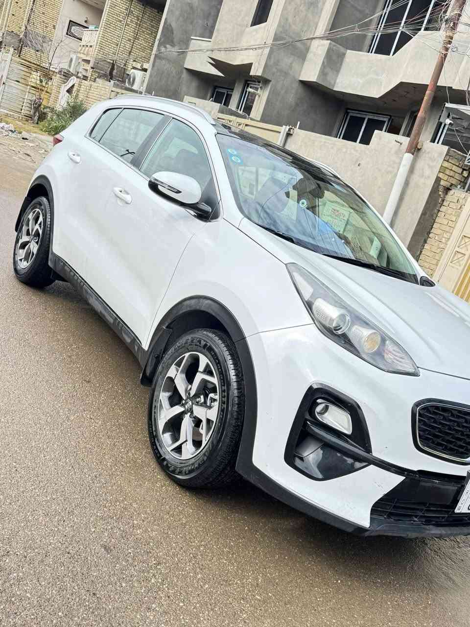 كيا سبورتج للبيع موديل ٢٠٢٠ خليجي كفاله من الصبغ ومن التبديل محرك ٢٠٠٠ دوش محرك وكير كفاله من الفتح بلاديات تبريد ثلج تدفئه صدر جديد تخم تاير ياباني هسه شاده سبير منازل السياره ع وظع الشركه بسمي هسه وسنويه جدد قماره بانو راما كشنات جلد شاشه كبيره كامره السعر ١٩٥ مكاني بغداد البلديات ***********
