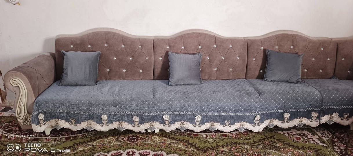 تخم للبيع العدد 2 السعر داخل الصورة 
***********
