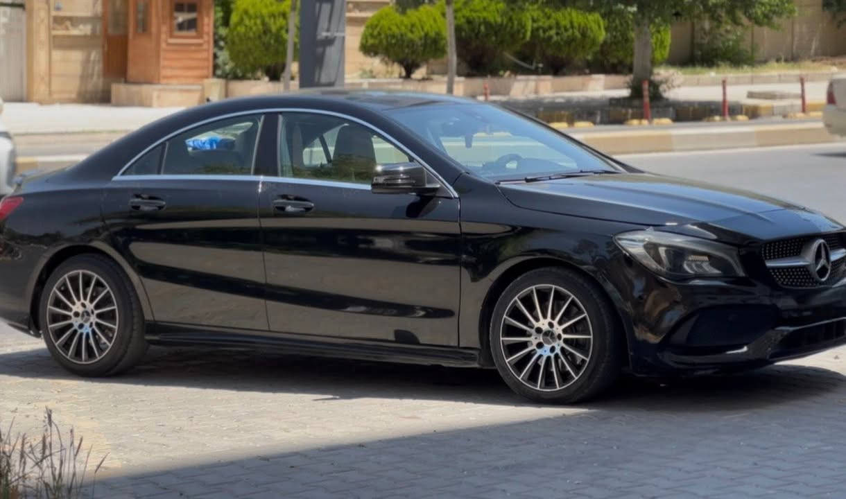 مارسیدس CLA 250 مۆدێل 2018  کامل بۆدی کیت AMG
بیلاد 4matic , بێ بۆیاخ درگا و چەمەلەخ گۆڕاوە بە بیلادی 
چوار پستۆن مە کینە 20 تۆربۆ فول مواسە فات 
پانۆراما ناو سپی راداری ئاوێنە کوشن هیتەر
کەمێک ناو درگای سەکنی گرتووە بێ ئێرباگ بەڵام زۆر کەمە 
165 گەڵاو معامەلەیەکی زۆر کەم
*********** Whatsapp . viber
*********** sim
