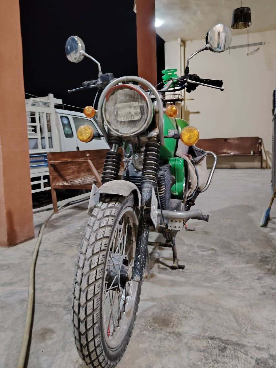 السلام عليكم ورحمة الله وبركاتة ماطور امزد موديل 81 سنويه عضم عاج للغاية 33 تنتهي تحويل من الصبح
***********
