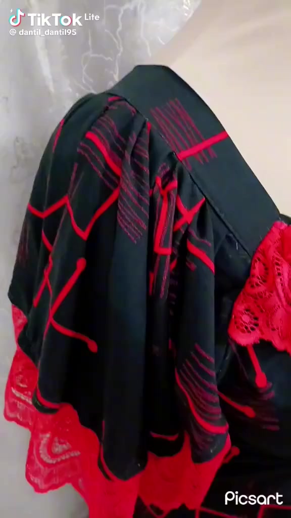 خياط حسب الطلب. القماش معا الخياط  ب10 لاف العنوان السماوه يوجد لدينا توصيل


**إذا كنت صاحب هذا الإعلان وتريد حذفه لأي سبب، رجاءا أرسل رسالة إلى الدعم الفني**