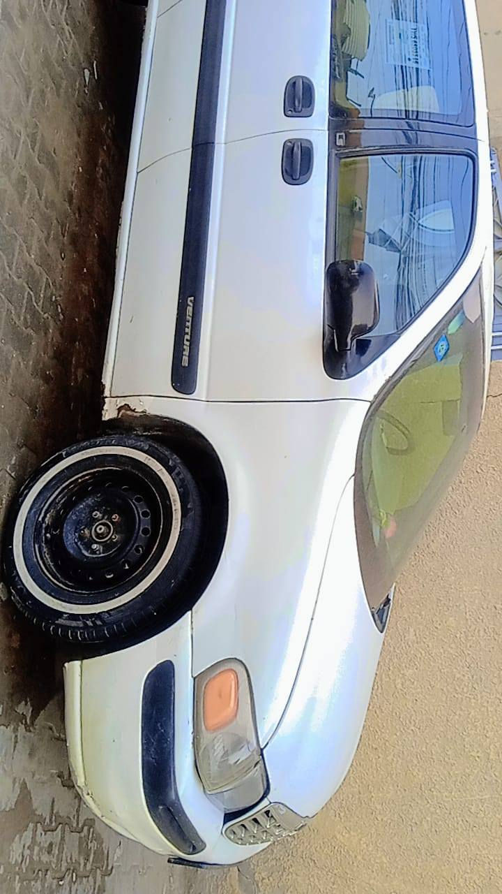 السلام وعليكم شوفر لايت فنجر وارد امريكي للبيع موديل.97
 7راكب سياره نضيفه
كير بلادي 
حداديه جديده
مكينه بلادي
ميكنه 3400
 تخم تاير  جديد
باتري جديد
منضومه حريق جديده
منضومه بريك جديده
فلانجات جدد
سنويه بسمي ل 2028 تنتهي
كهربائيات كلها شغاله
رقم انكليزي بغداد 
كهربائيات نضيفه سياره نضيفه مرتبه كلشي بلادي ونضيف 
السعر 45 وبيها مجال للشراي 
مكاني كربلاء ***********مكلف بل نشر اتصل عل رقم وبيك خير وتدلل كربلاء, العراق
