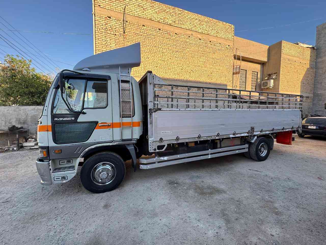 السلام عليكم هينو طيره سته وربع 70 عادي استفسار علئ هذا الرقم*********** السعر 185
