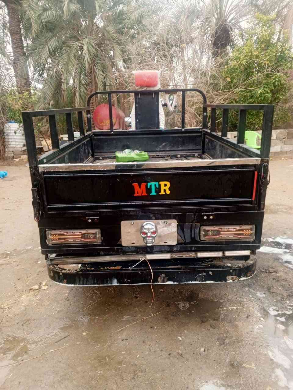 سلام عليكم عمي الحلال للبيع السعر مكان نجف المشخاب ناحيه القدسه مليون وا ثنميه هاذه  وا بيها مجال هاذه  رقمي ***********
