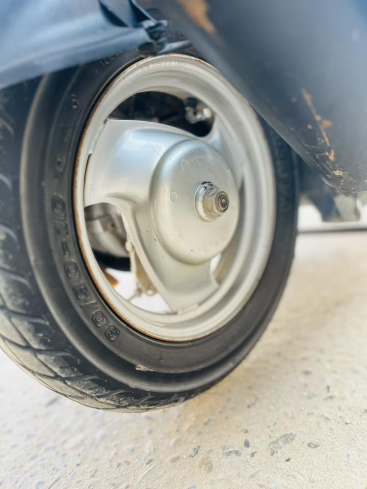 سلام عليكم
دراجه ماكس منغولي 
بس الكفرت تجاري دراجه نهضه ومعدل شرط 
كلشي شغال بيه نقصه بس سبرنكه مال هندر ب ٣ 
الدراجه مبدل بيه بس لاستيك ولف واحد انتبه واحد فقطه 
وين ماتريد تفحص افحص 
سعره ٥٢٥ 
رقم الهاتف ***********
