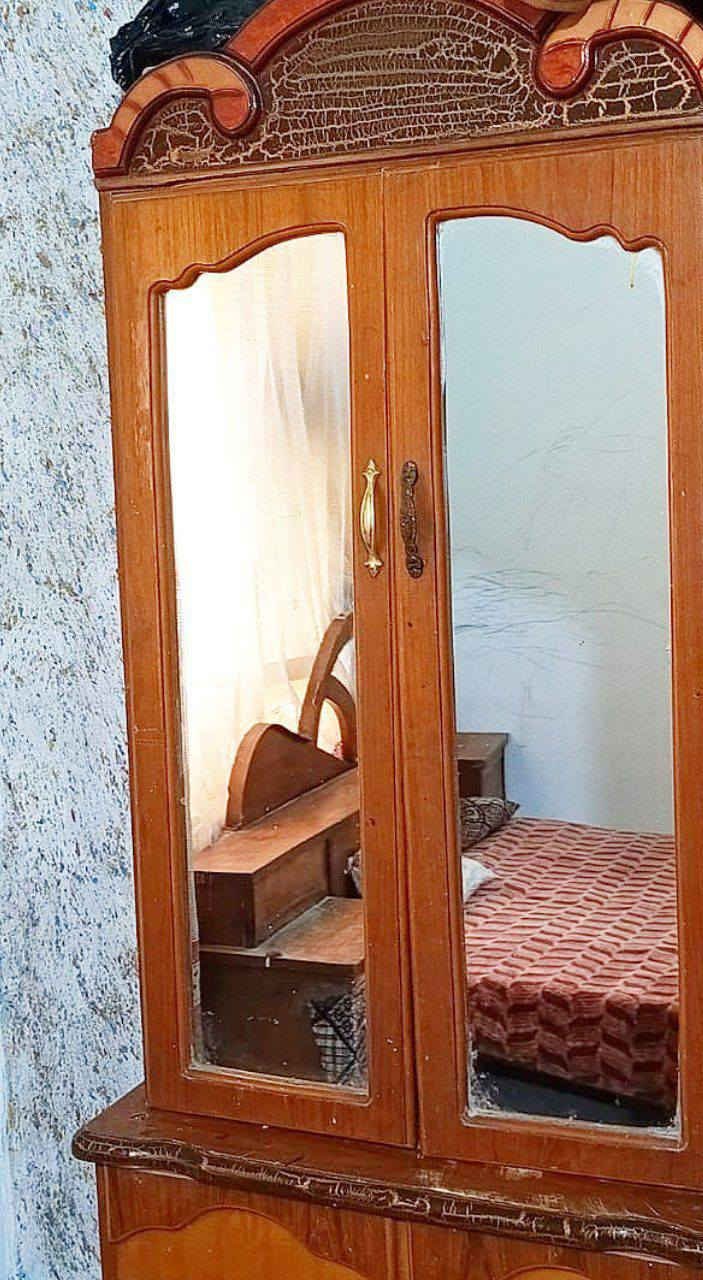 غرفه نوم كامله نضيفه بسعر مناسب الاتصال او واتساب ***********
